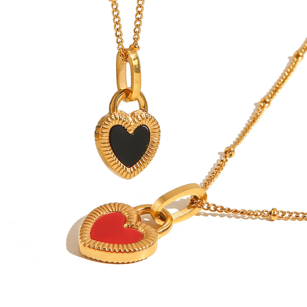 Gold outlined heart Necklaces