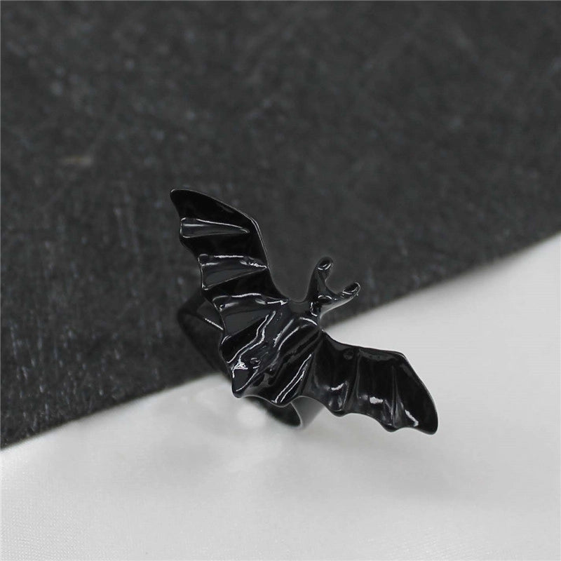 1 Bat ring by itself.