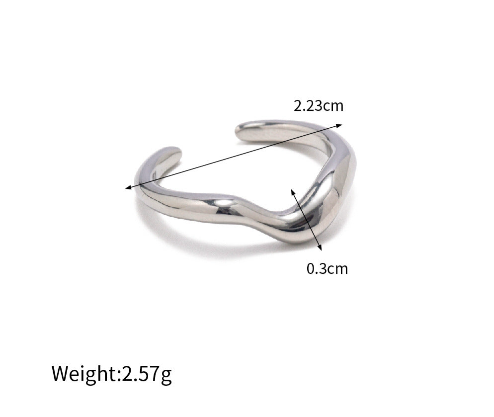 Silver ring with measurements