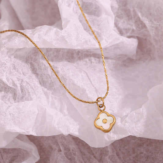 Mini Shell Flower Pendant Necklace