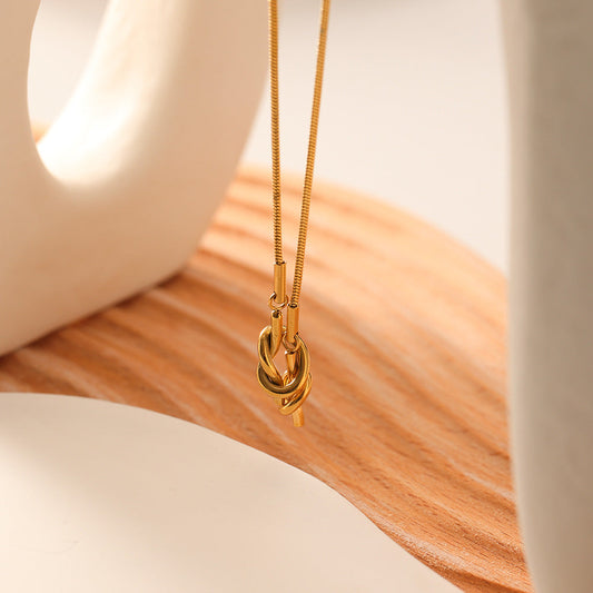 Necklace dangling