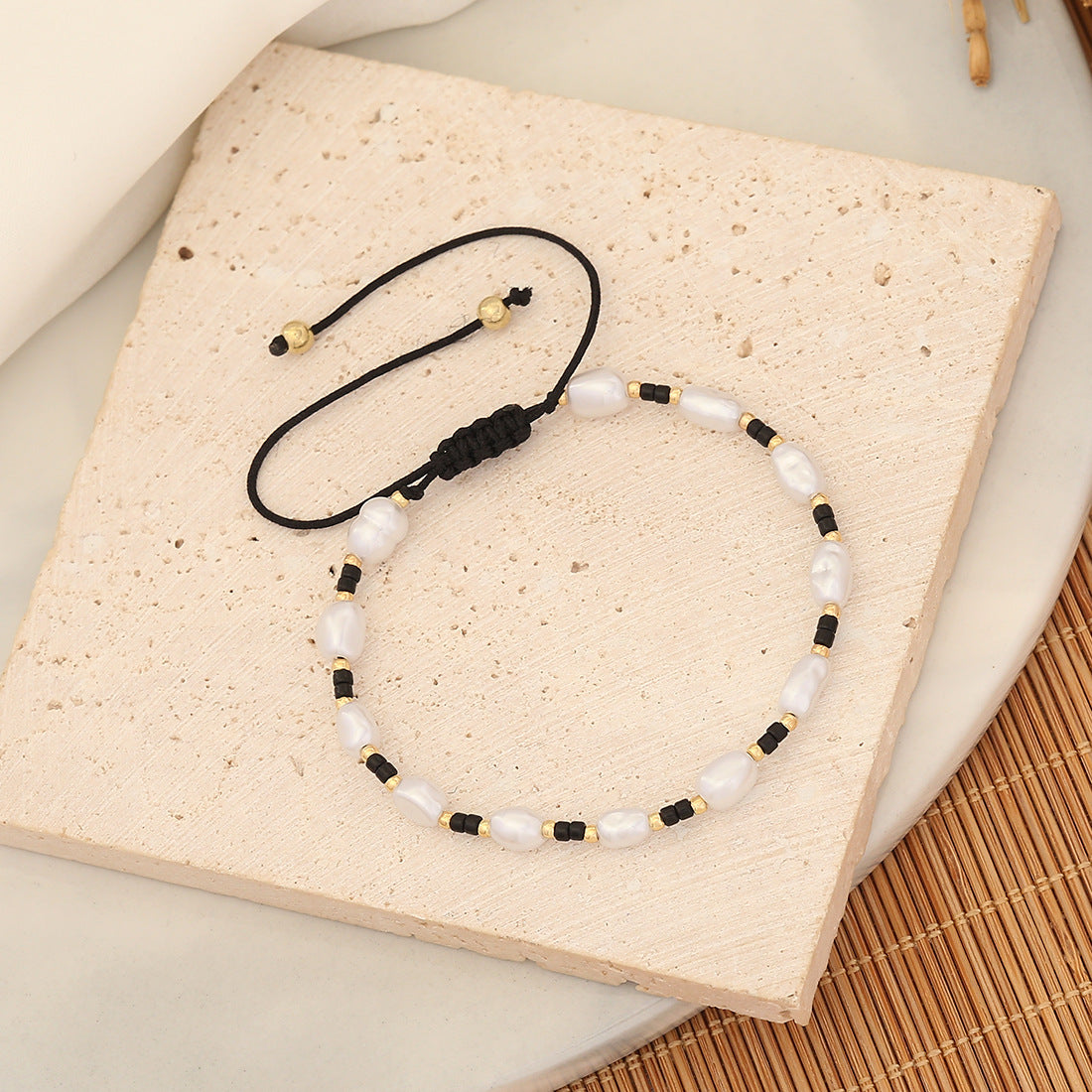 Knitted Pearl Rhombus Bracelets