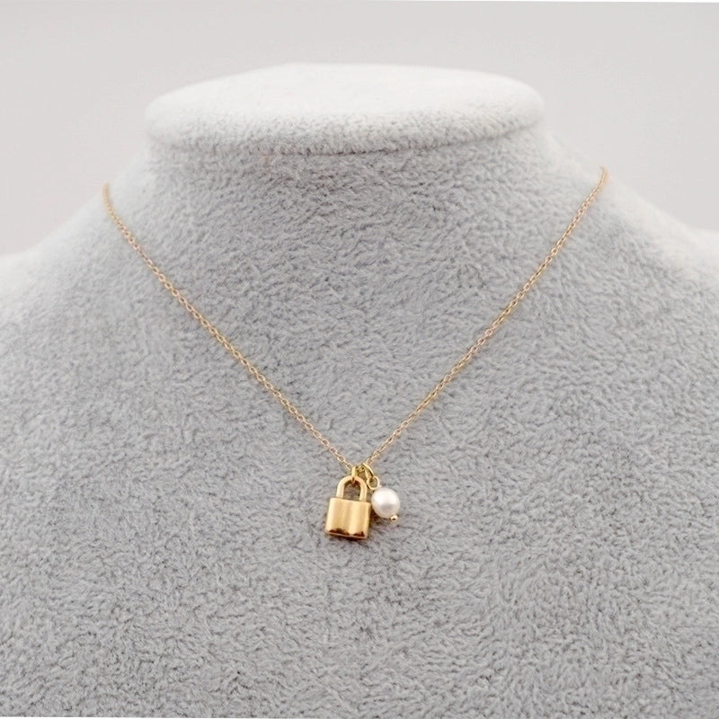 Lock with Pearl being worn